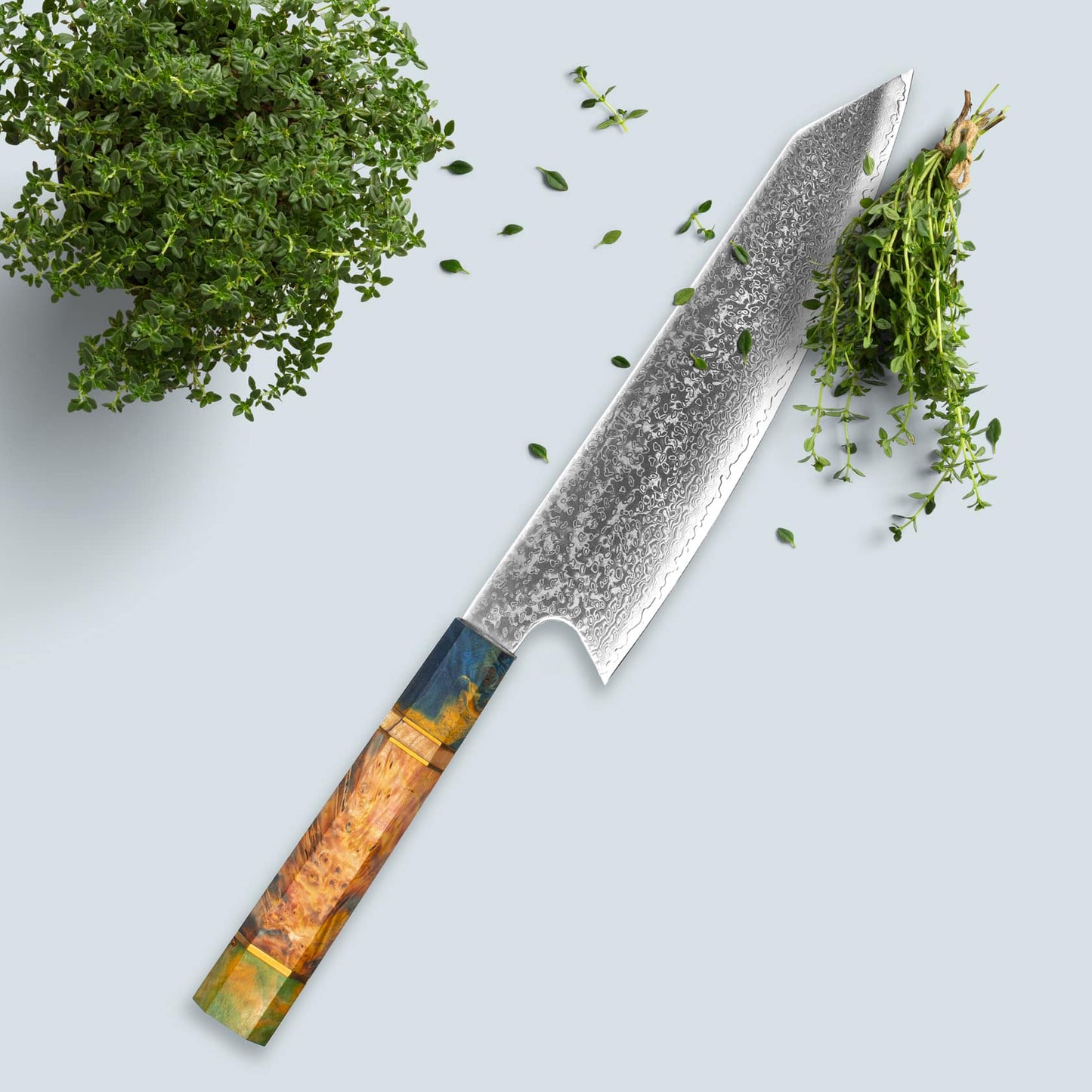 Ichika (いちか) Стальный нож Damascus с цветной восьмиугольной ручкой