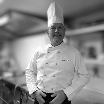 Джулиан Джордж Хауэллс